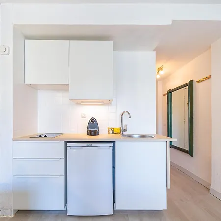 797 - In Close To Appartement *